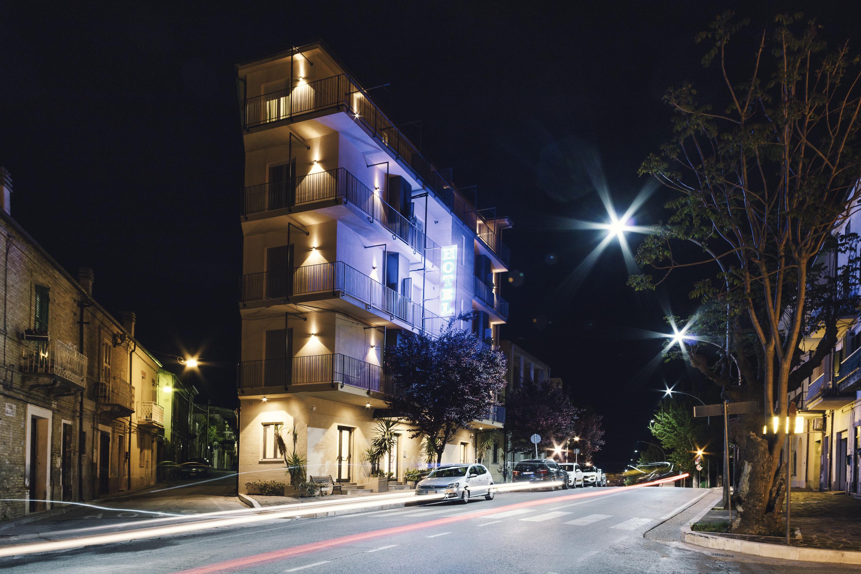 Hotel Dei Sette วาสโต ภายนอก รูปภาพ